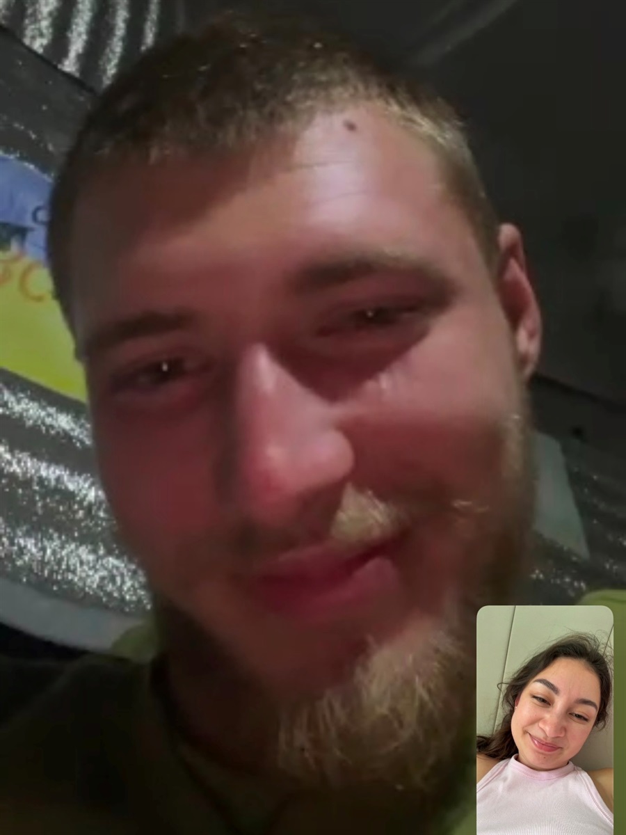 Історія кохання, вразливості та світла Олега Ярового, яку береже його дівчина