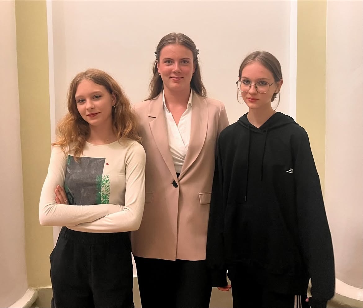 Голова Молодіжної ради — Анна ЧумакЗамісник Молодіжної ради — Кароліна ЛітвінєнкоСекретар Молодіжної ради — Катерина Кравченко