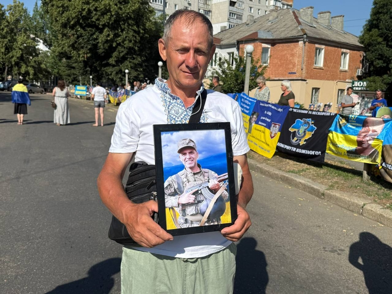«Полон вбиває»: у Первомайську дзвонили за тими, хто не повернувся додому