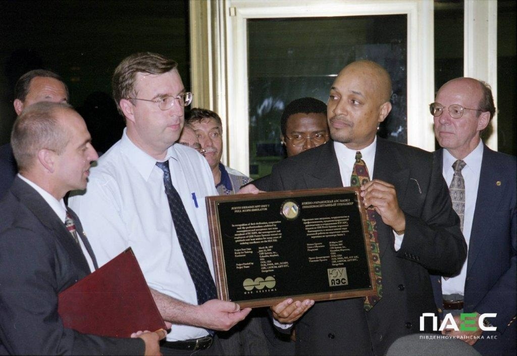 2001 рік, урочисте відкриття ПМТ-1