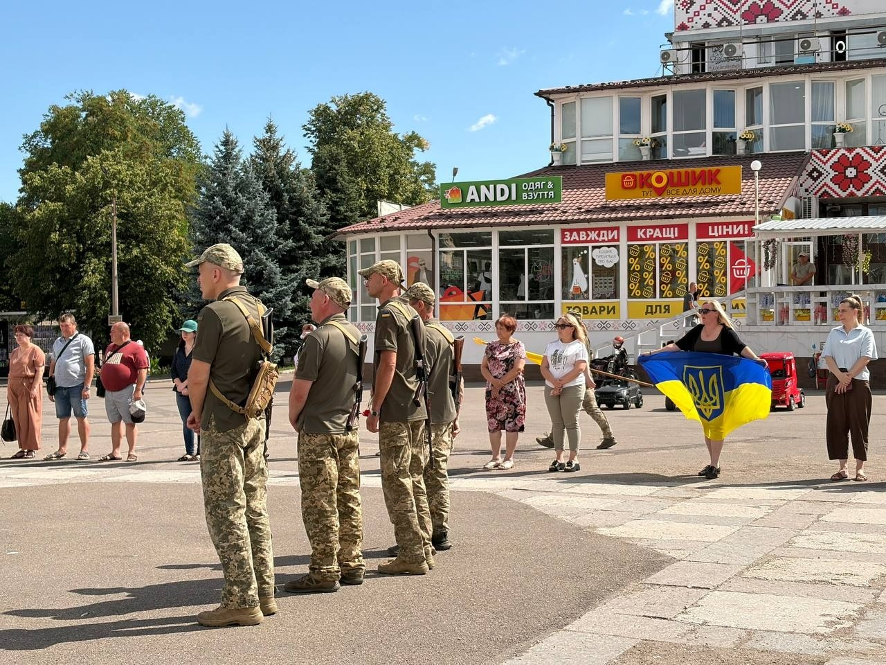У Первомайську попрощалися із захисником України Олександром Дабіжею