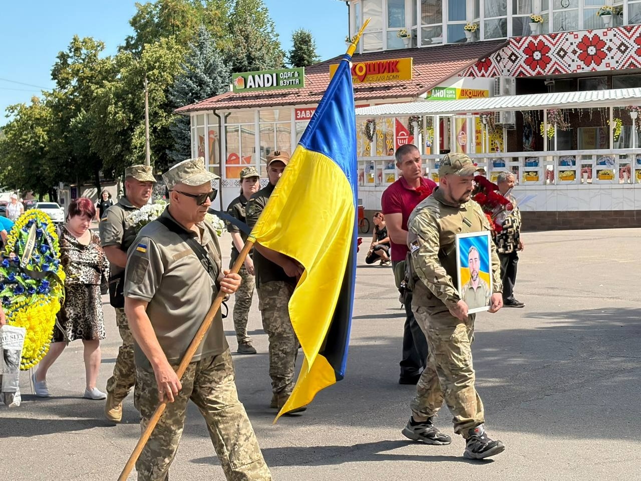 У Первомайську попрощалися із захисником України Олександром Дабіжею