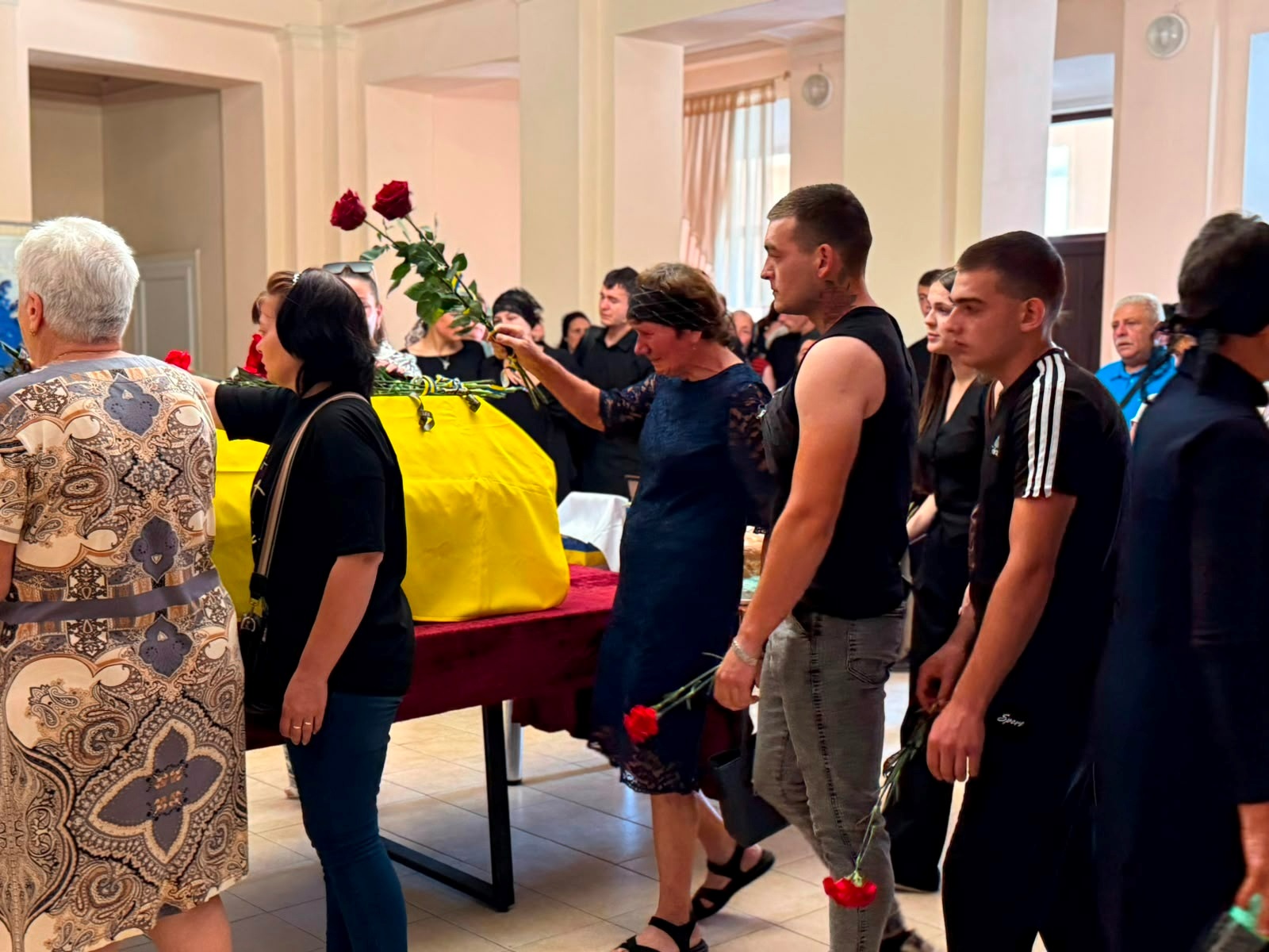 У Первомайську попрощалися із 23-річним захисником України Станіславом Солом'яним