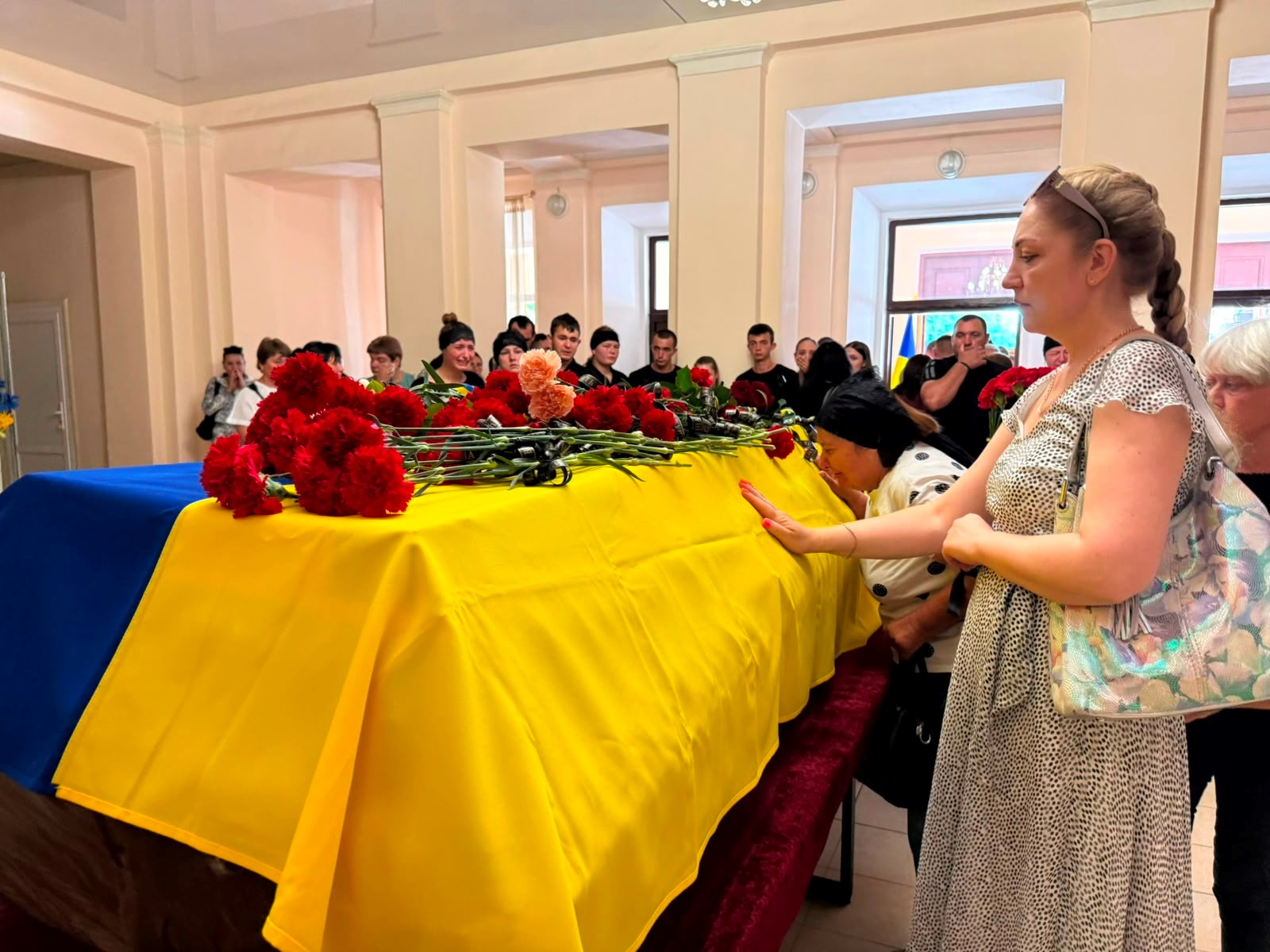 У Первомайську попрощалися із 23-річним захисником України Станіславом Солом'яним