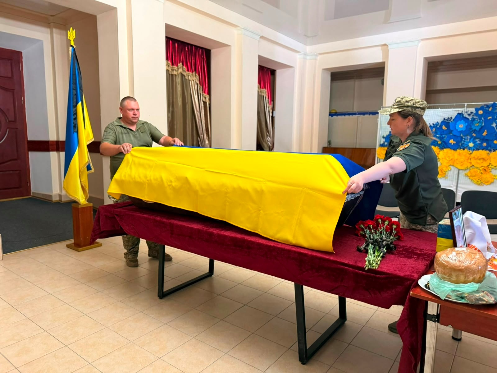 У Первомайську попрощалися із 23-річним захисником України Станіславом Солом'яним