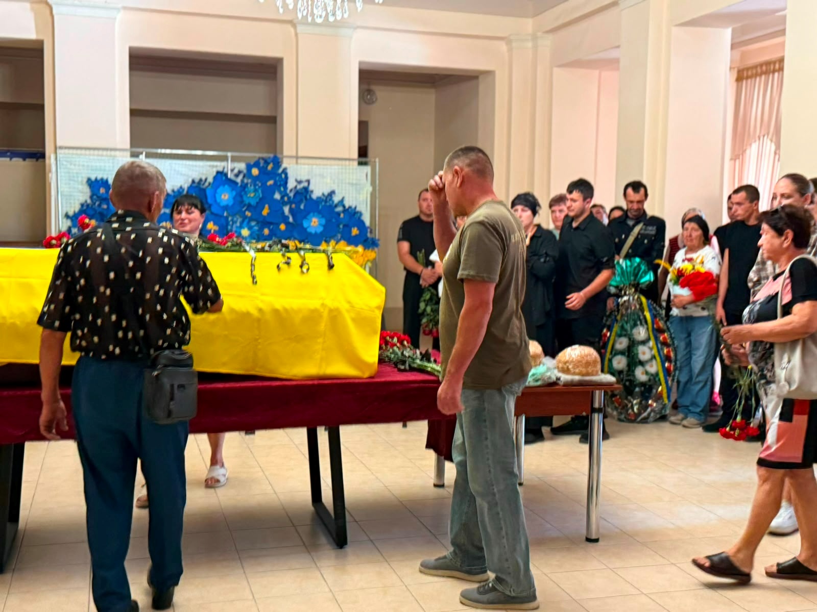 У Первомайську попрощалися із 23-річним захисником України Станіславом Солом'яним