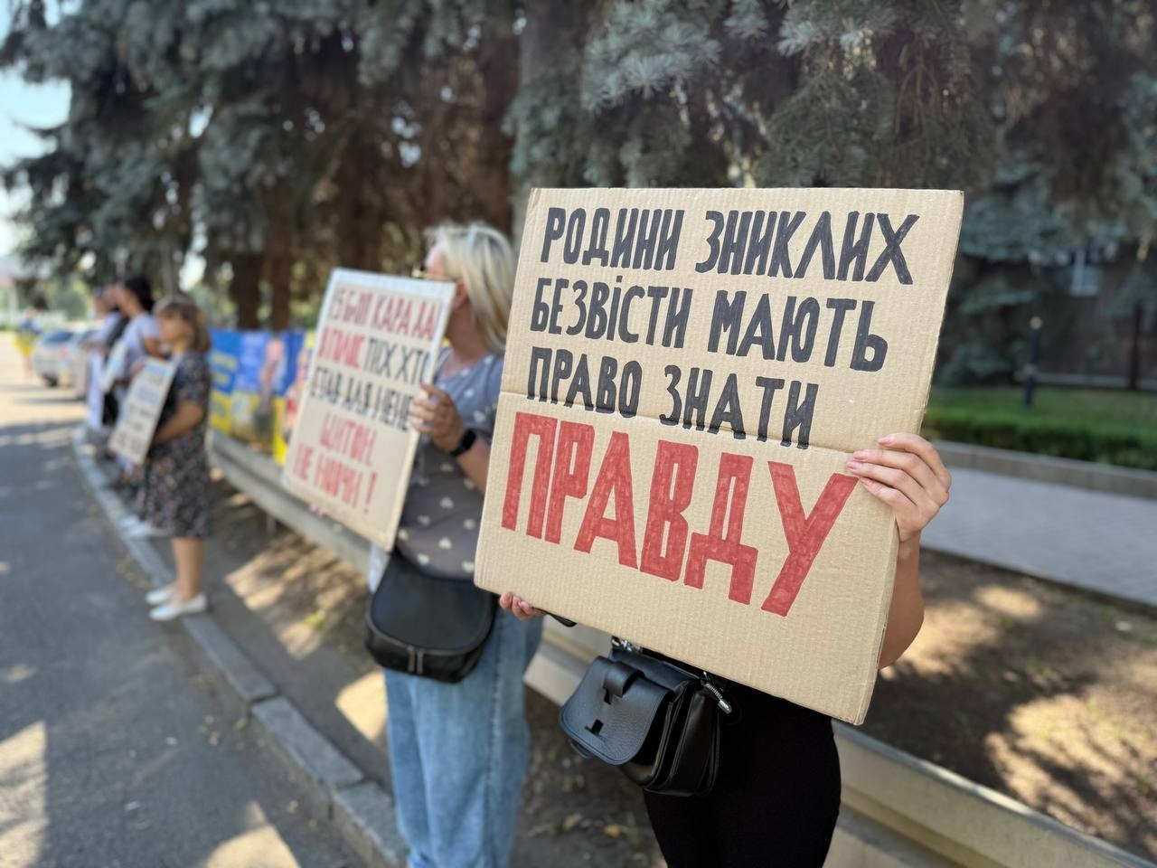 Як у Первомайську чекають своїх: репортаж з акції «Полон вбиває. Не мовчи»