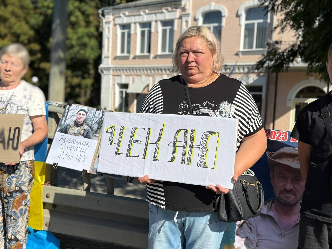Як у Первомайську чекають своїх: репортаж з акції «Полон вбиває. Не мовчи»