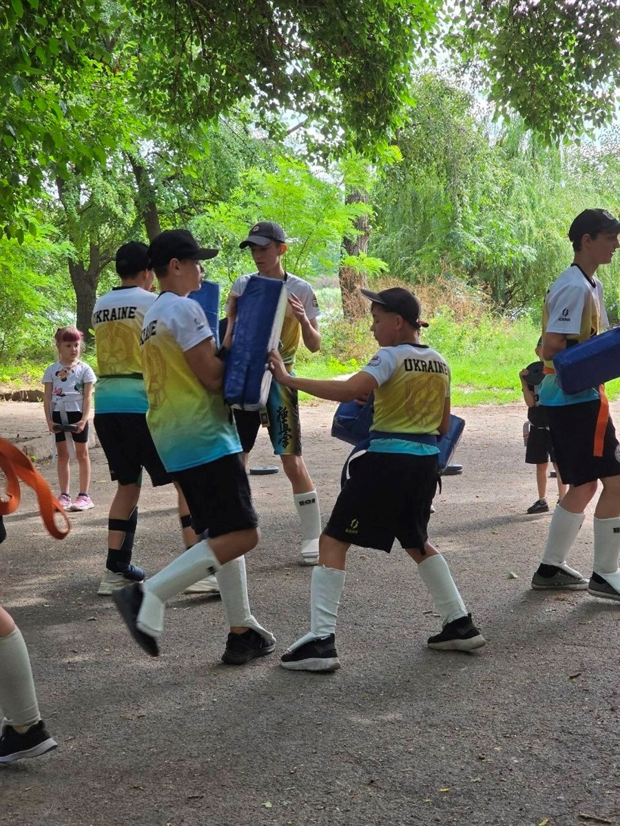 Близько 30 спортсменів зібрав літній табір Федерації кіокушин-карате ІКО-1 у Первомайську