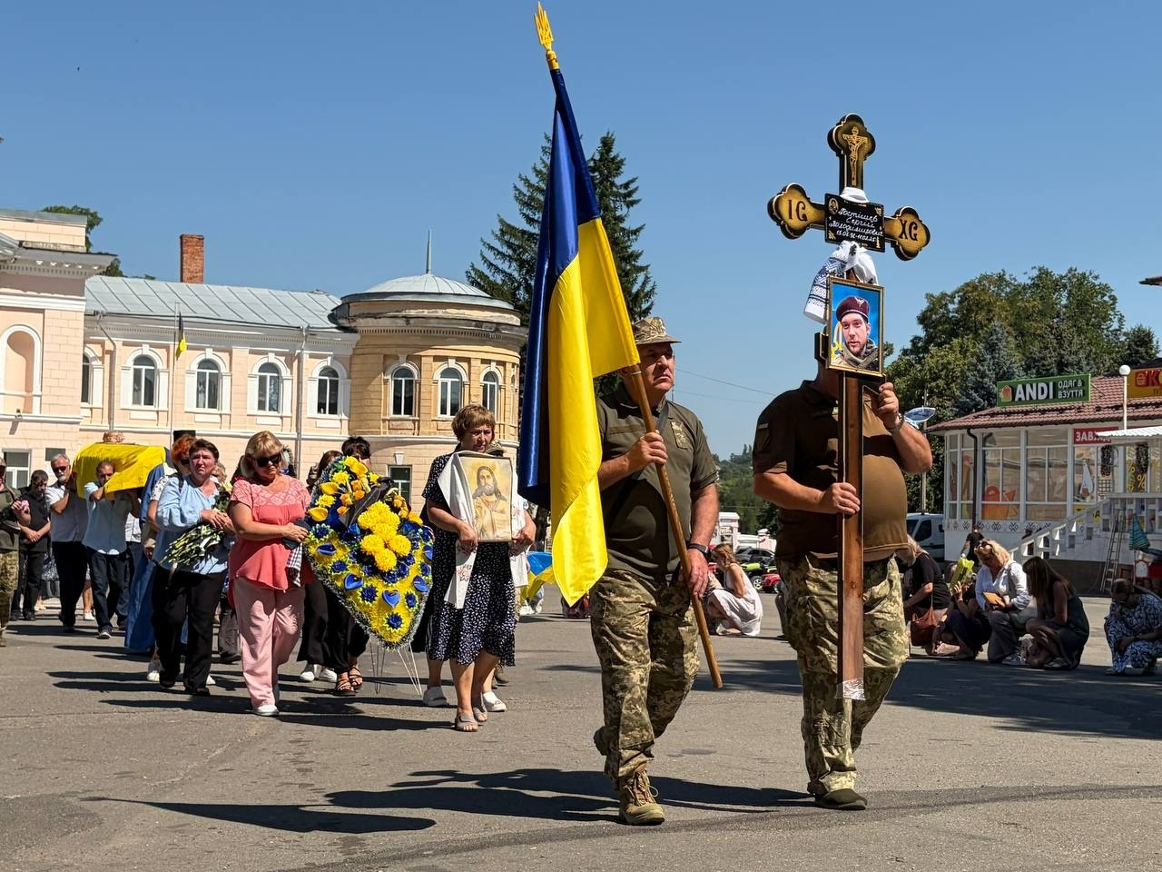 Первомайськ попрощався із захисником України Сергієм Гостішевим