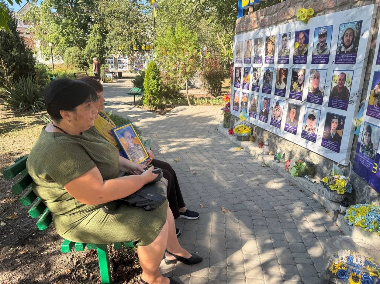 У сквері Небесної Сотні