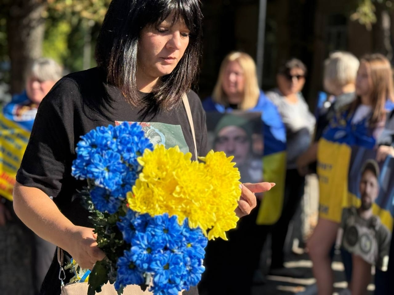 «Ми їх чекаємо живими»: у Первомайську пройшла мирна хода на підтримку полонених та безвісти зниклих