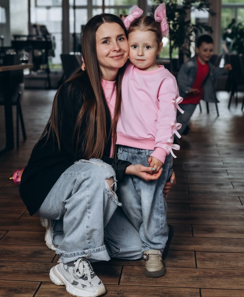 Анна та Соня